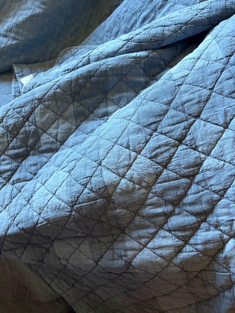 Hardly used Brooks Brothers lightweight Chambray quilt - Picture 5 of 8